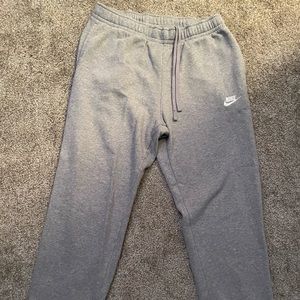 *LIKE NEW* Nike gray sweatpants